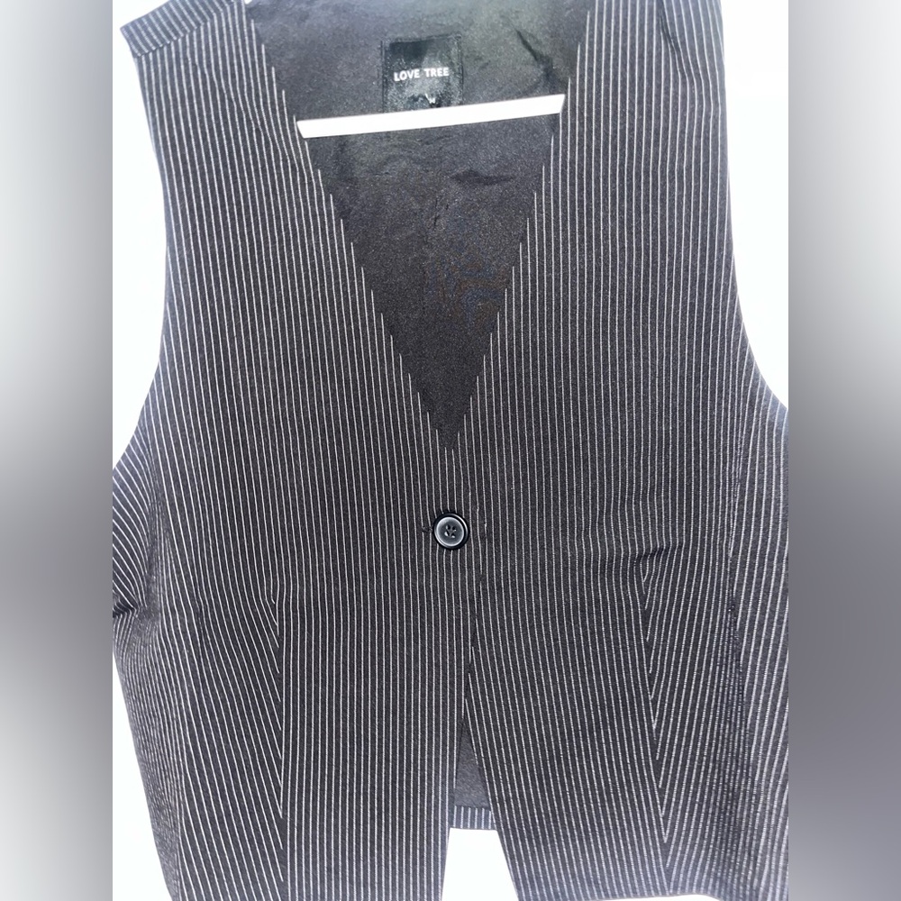 Love Tree Vest - Picture 4 of 4